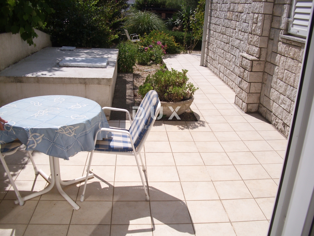 ISOLA DI KRK, CITTÀ DI KRK - Casa indipendente in posizione privilegiata