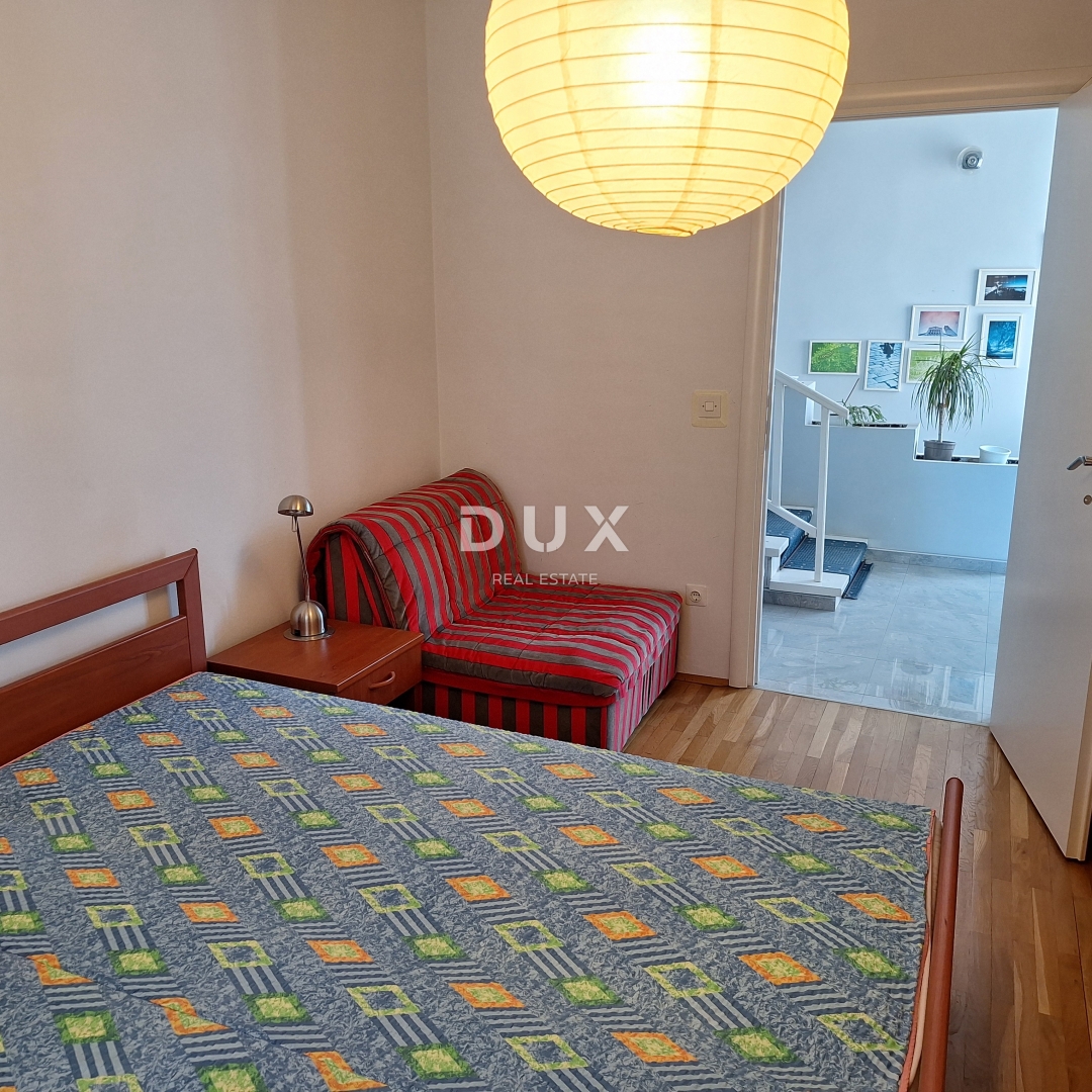 ISOLA DI KRK, CITTÀ DI KRK - Casa indipendente in posizione privilegiata