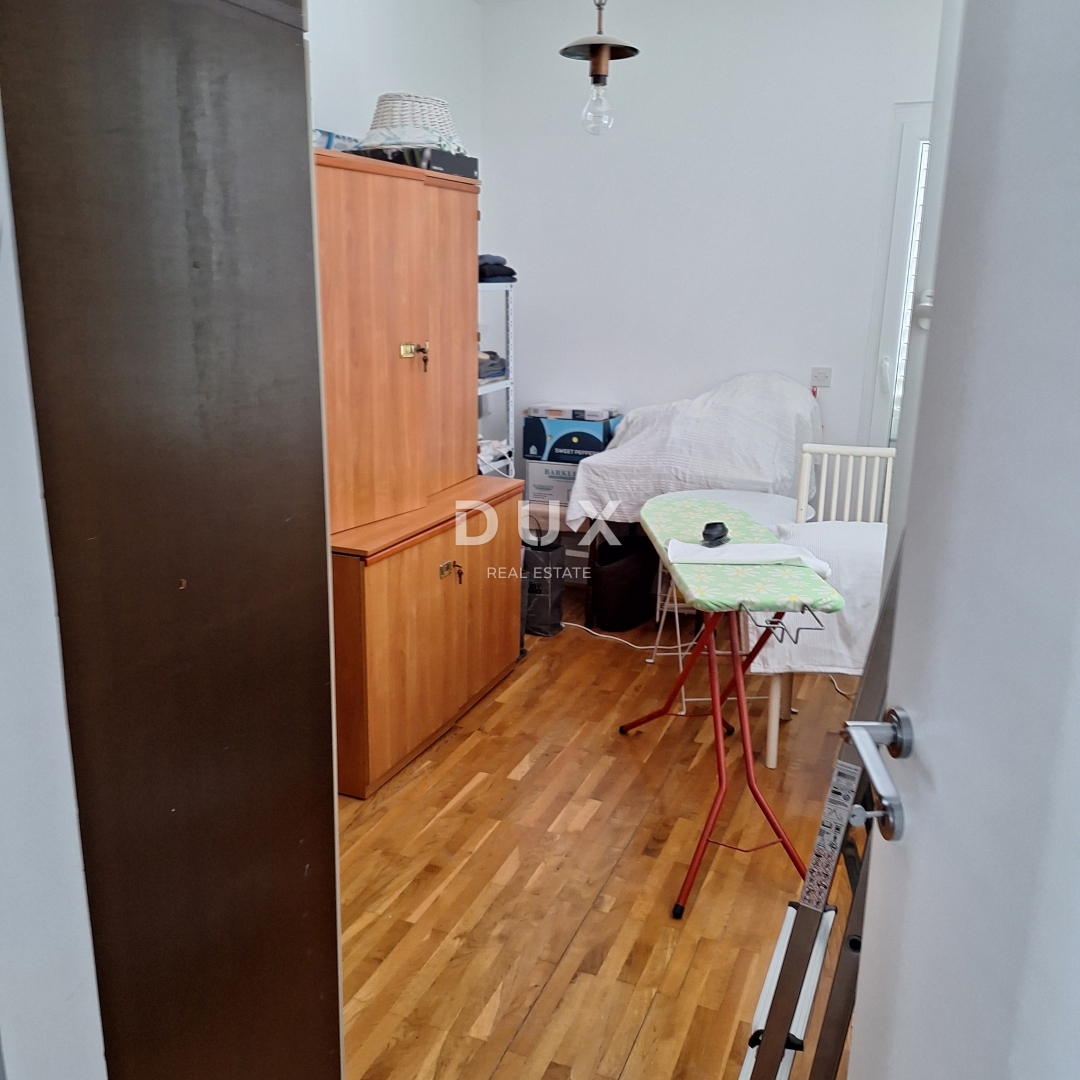 ISOLA DI KRK, CITTÀ DI KRK - Casa indipendente in posizione privilegiata