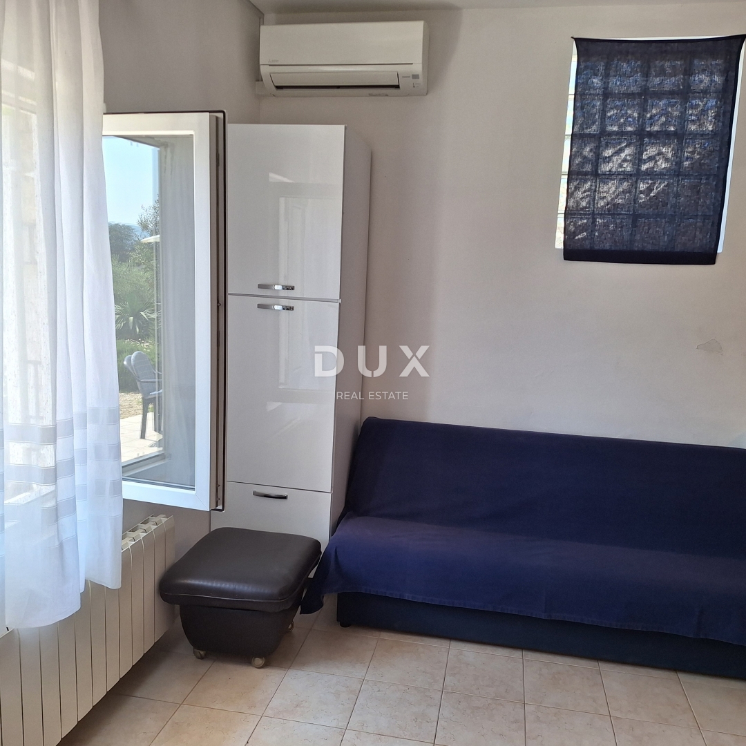 ISOLA DI KRK, CITTÀ DI KRK - Casa indipendente in posizione privilegiata