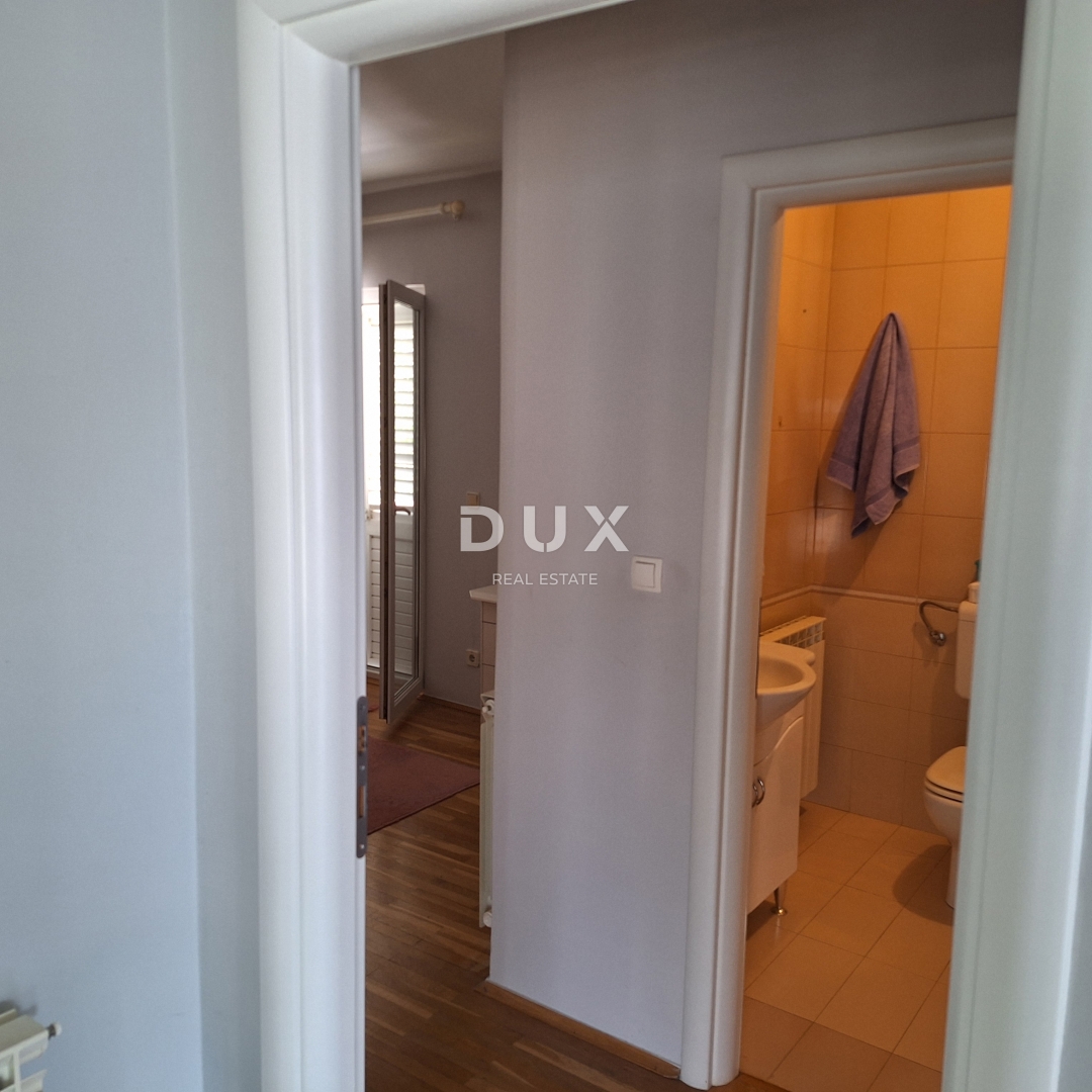 ISOLA DI KRK, CITTÀ DI KRK - Casa indipendente in posizione privilegiata