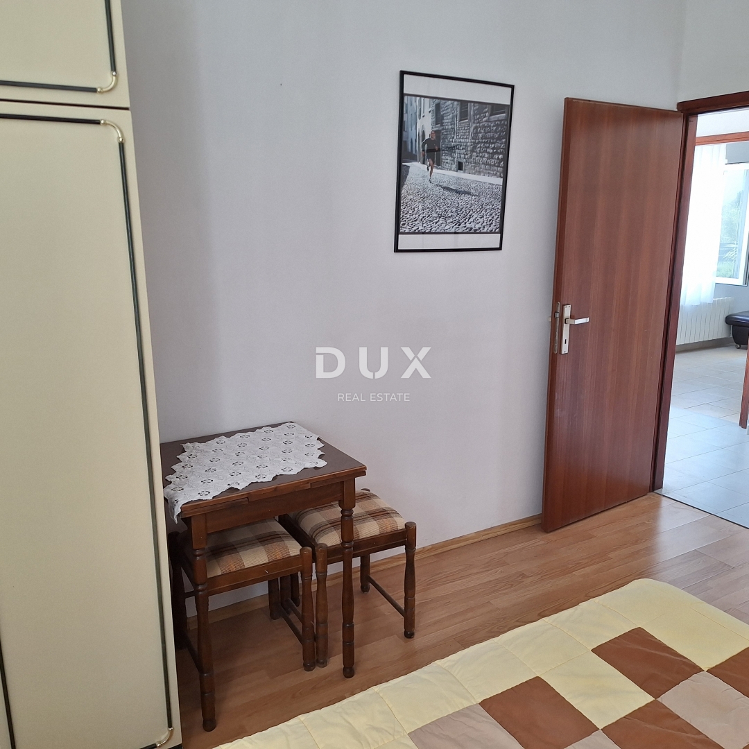 ISOLA DI KRK, CITTÀ DI KRK - Casa indipendente in posizione privilegiata