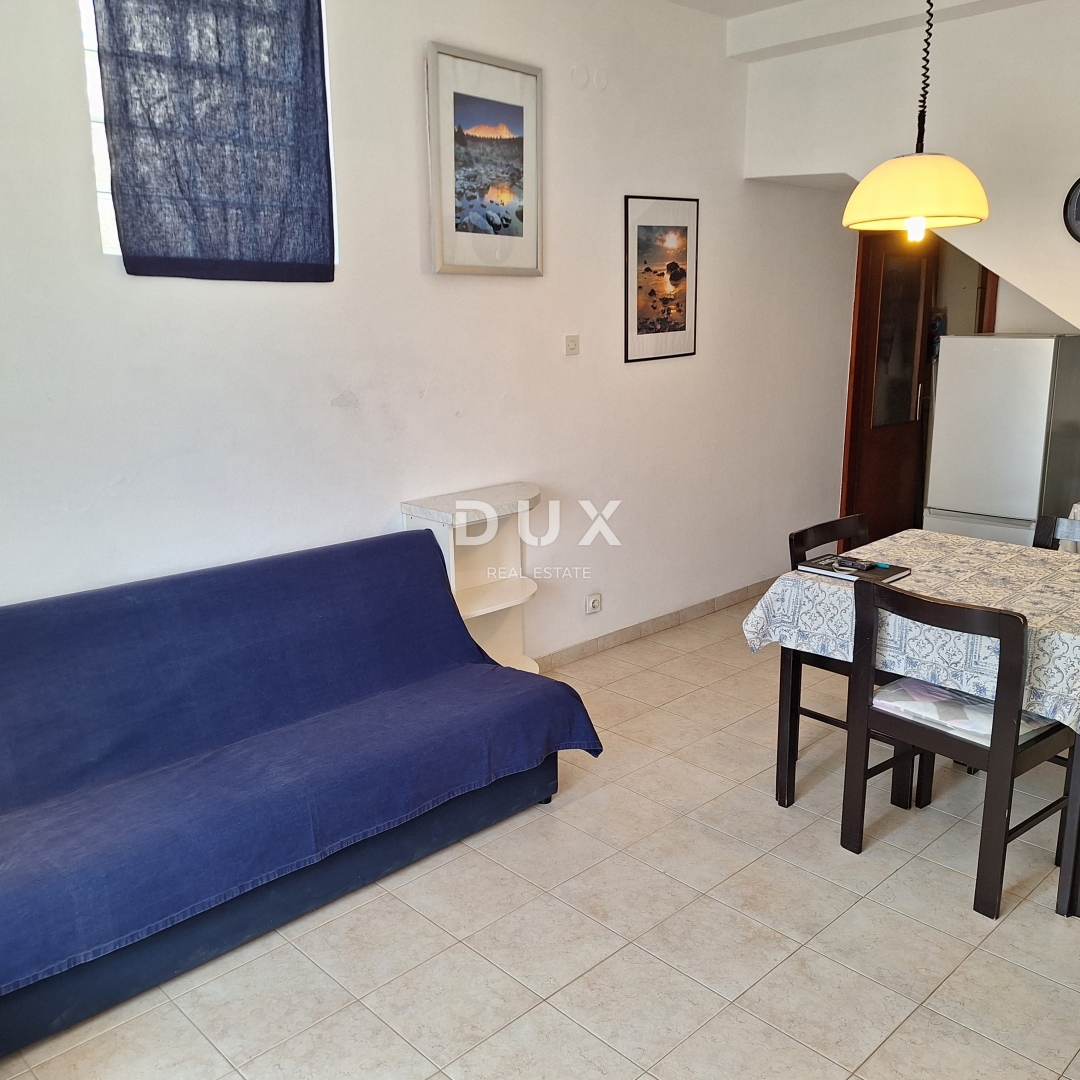 ISOLA DI KRK, CITTÀ DI KRK - Casa indipendente in posizione privilegiata