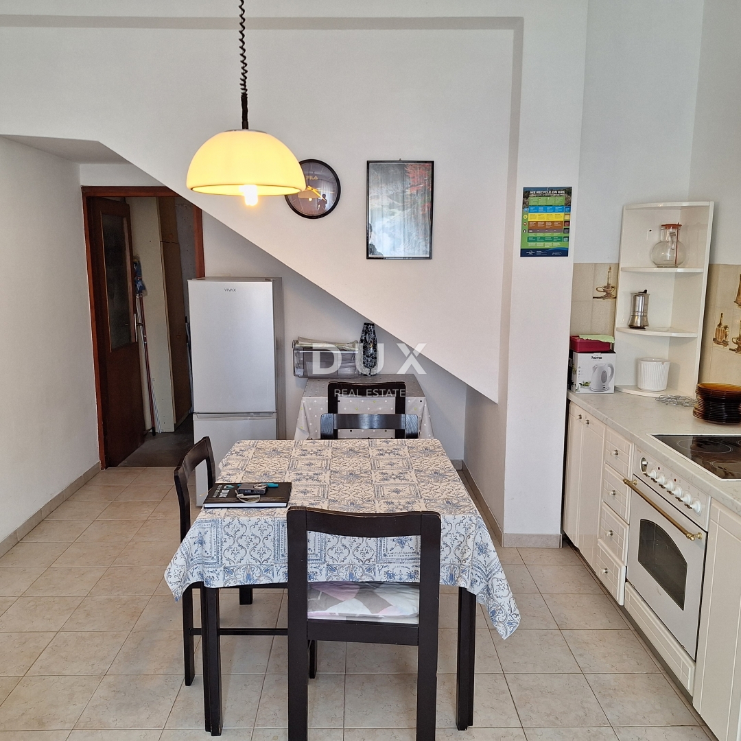 ISOLA DI KRK, CITTÀ DI KRK - Casa indipendente in posizione privilegiata