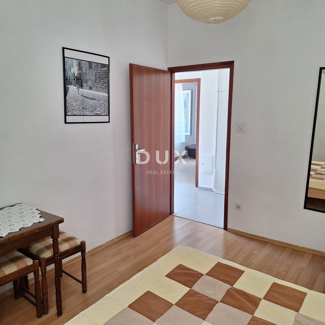 ISOLA DI KRK, CITTÀ DI KRK - Casa indipendente in posizione privilegiata