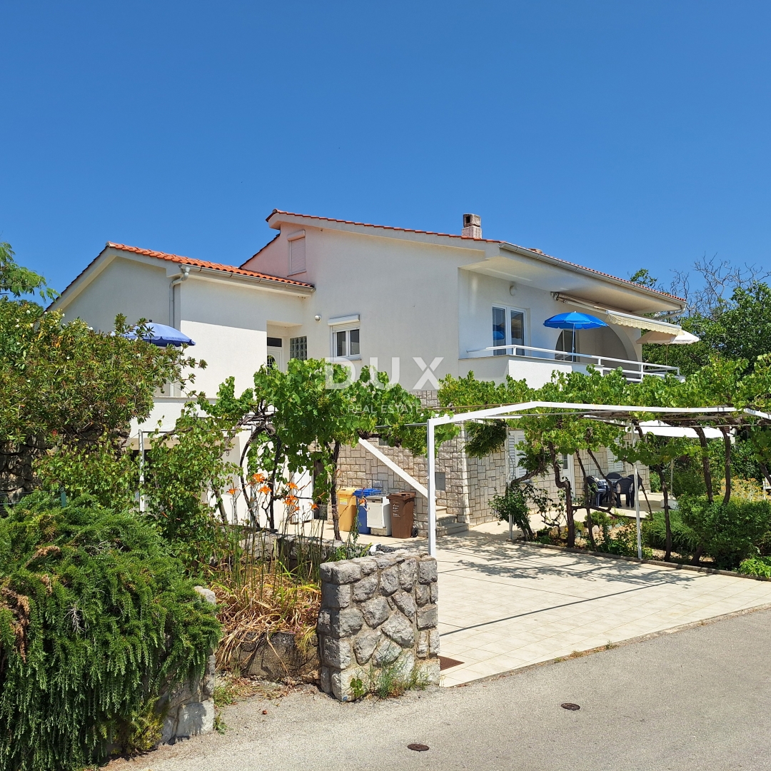 ISOLA DI KRK, CITTÀ DI KRK - Casa indipendente in posizione privilegiata