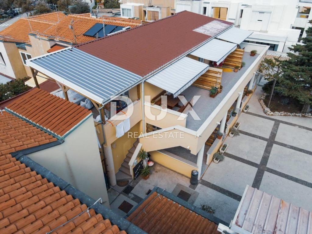 ISOLA DI PAG, NOVALJA - Un investimento consolidato in riva al mare! 