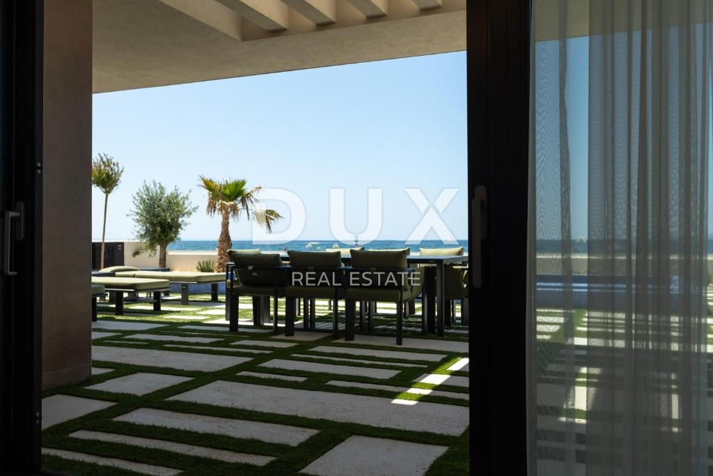 ZADAR, ZATON - villa prima fila al mare