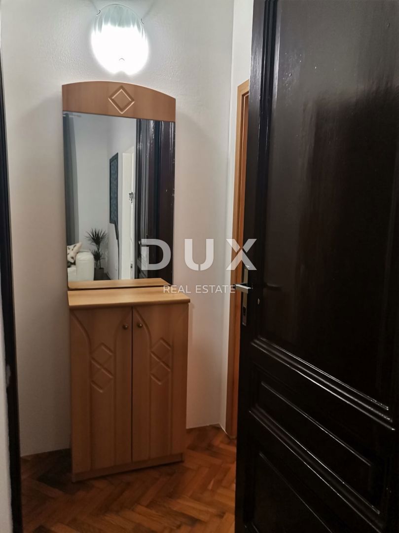 RIJEKA, CENTRO - Spazioso ed elegante appartamento con garage nel cuore della città