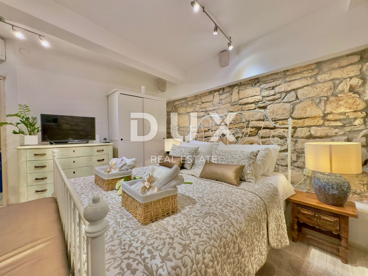 ISTRIA, ROVIGNO - Monolocale di charme in posizione straordinaria!!