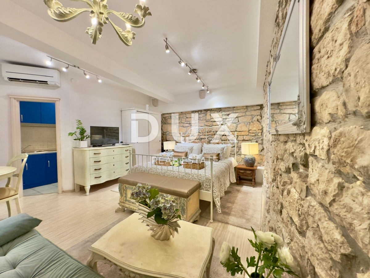 ISTRIA, ROVIGNO - Monolocale di charme in posizione straordinaria!!