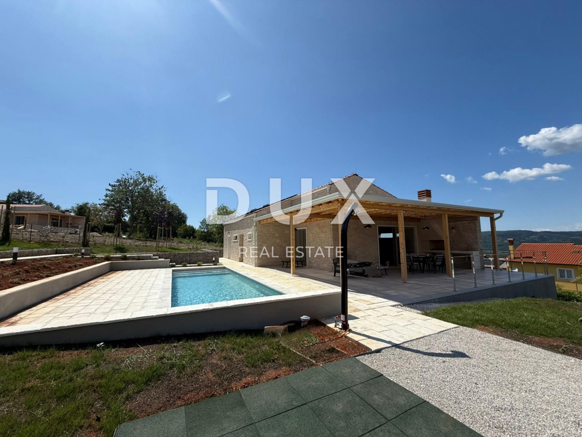 ISTRIA, MONTONA - Nuova costruzione armoniosa con piscina