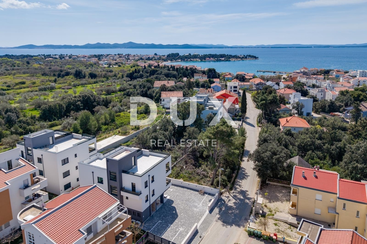 ZADAR, PETRČANE - Lussuoso attico con vista mozzafiato sul mare