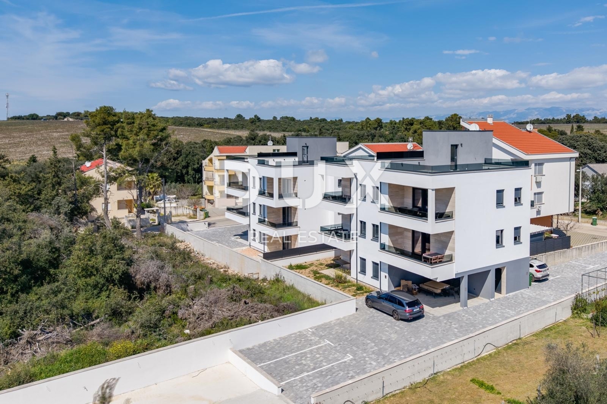 ZADAR, PETRČANE - Lussuoso attico con vista mozzafiato sul mare