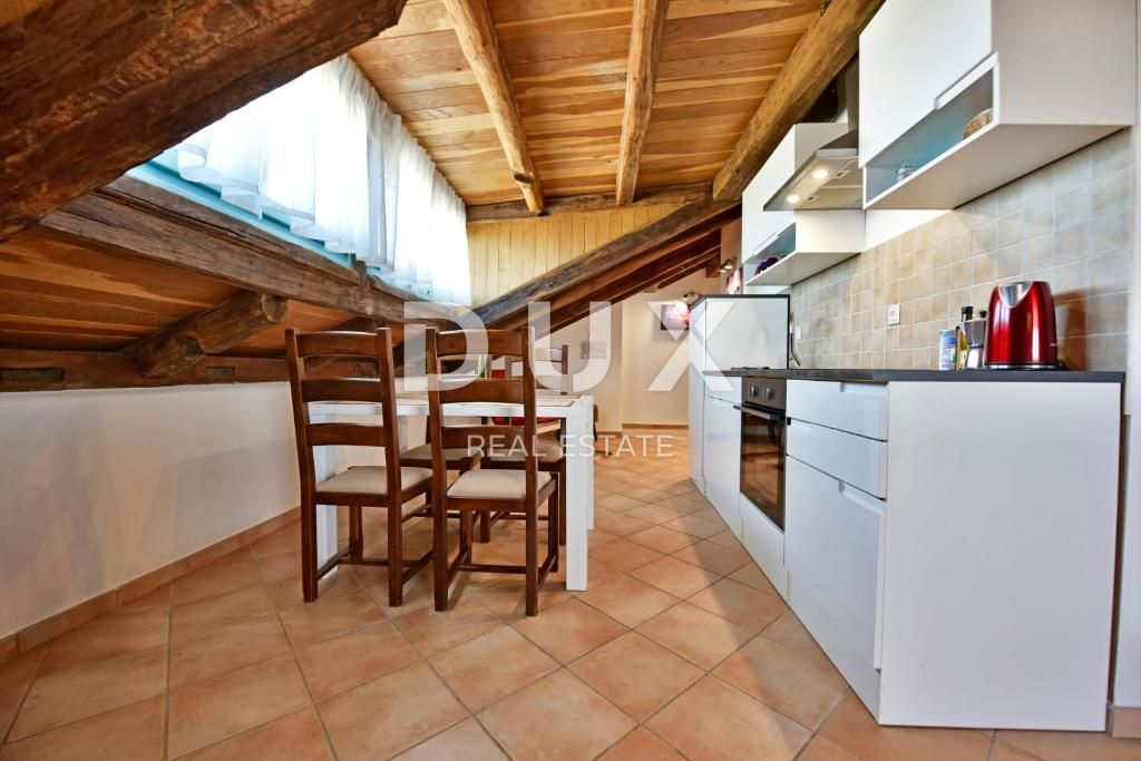ISTRIA, PARENZO - Appartamento bilocale con vista mare