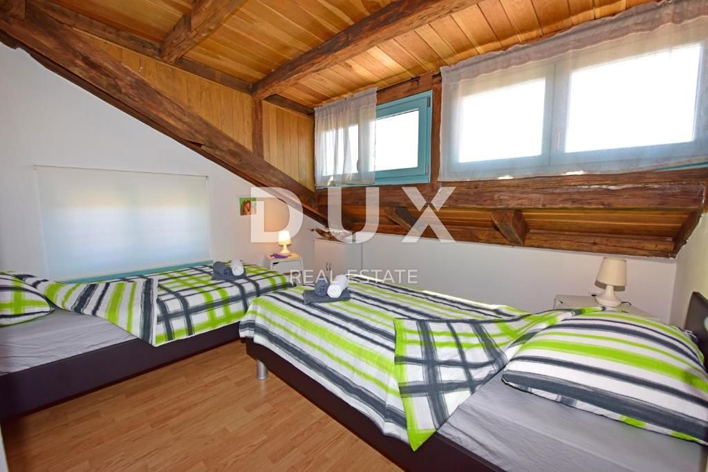 ISTRIA, PARENZO - Appartamento bilocale con vista mare