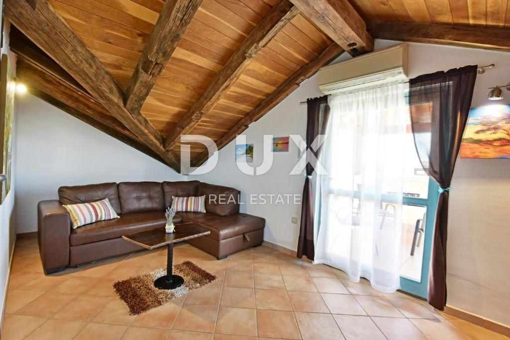 ISTRIA, PARENZO - Appartamento bilocale con vista mare