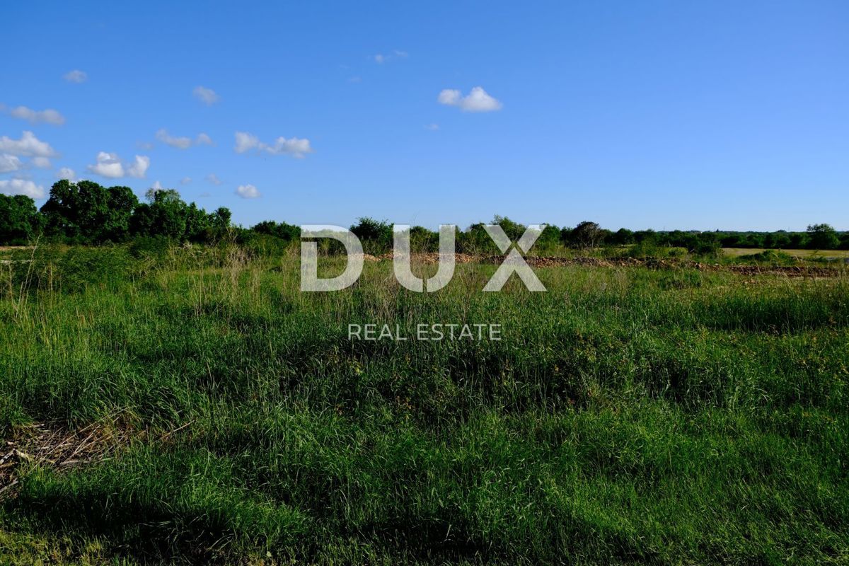 ZADAR, POLJICA BRIG - Terreno edificabile vicino alla strada principale! P3