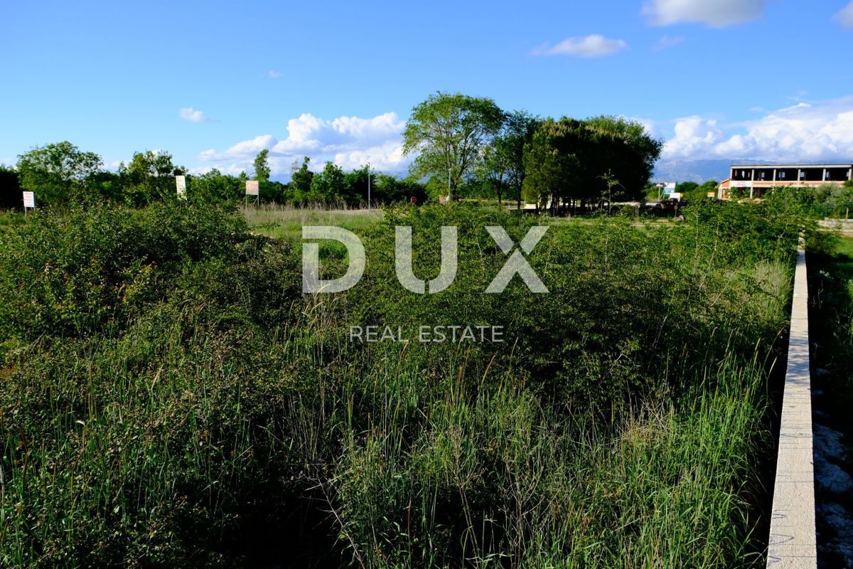 ZADAR, POLJICA BRIG - Terreno edificabile vicino alla strada principale! P3