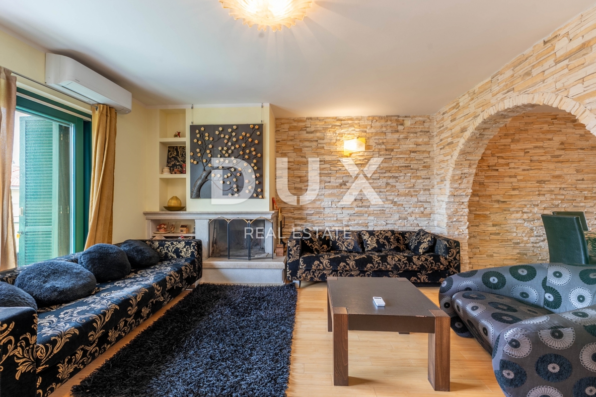 ABBAZIA, CENTRO - Bellissima casa moderna con ingresso privato, giardino di qualità e vista mare