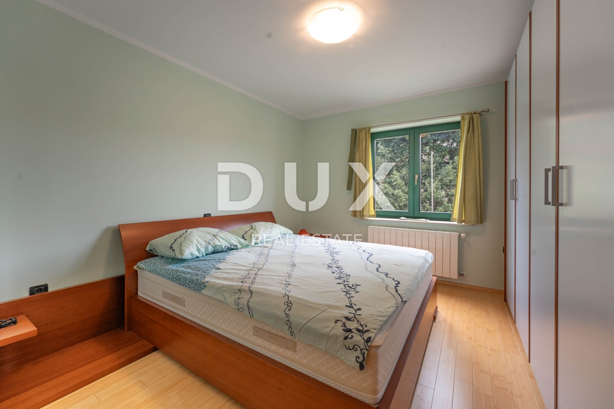 ABBAZIA, CENTRO - Bellissima casa moderna con ingresso privato, giardino di qualità e vista mare