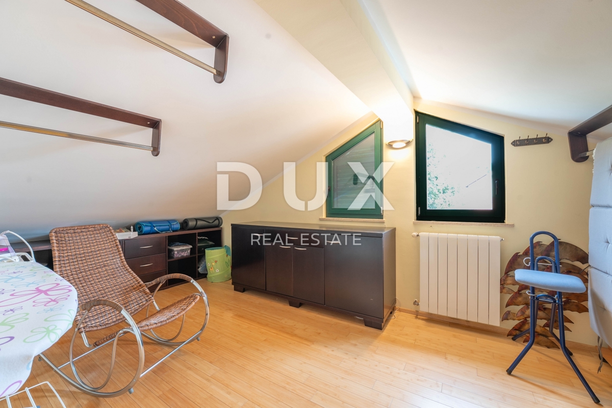 ABBAZIA, CENTRO - Bellissima casa moderna con ingresso privato, giardino di qualità e vista mare