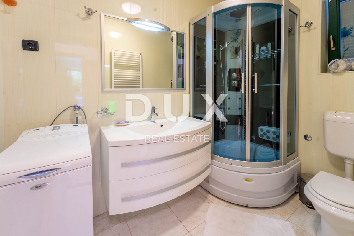 ABBAZIA, CENTRO - Bellissima casa moderna con ingresso privato, giardino di qualità e vista mare