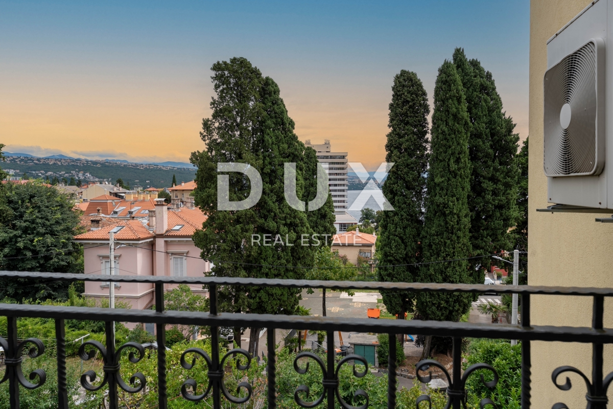 ABBAZIA, CENTRO - Bellissima casa moderna con ingresso privato, giardino di qualità e vista mare