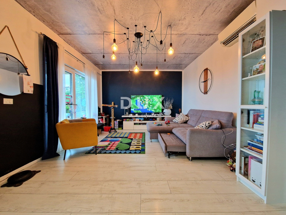 KASTAV, REŠETARI - appartamento con giardino e vista panoramica