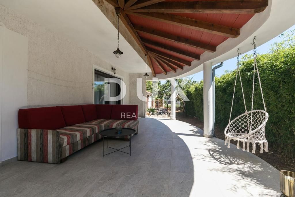 ISTRIA, POREČ - Casa per vacanze con piscina e vista mare