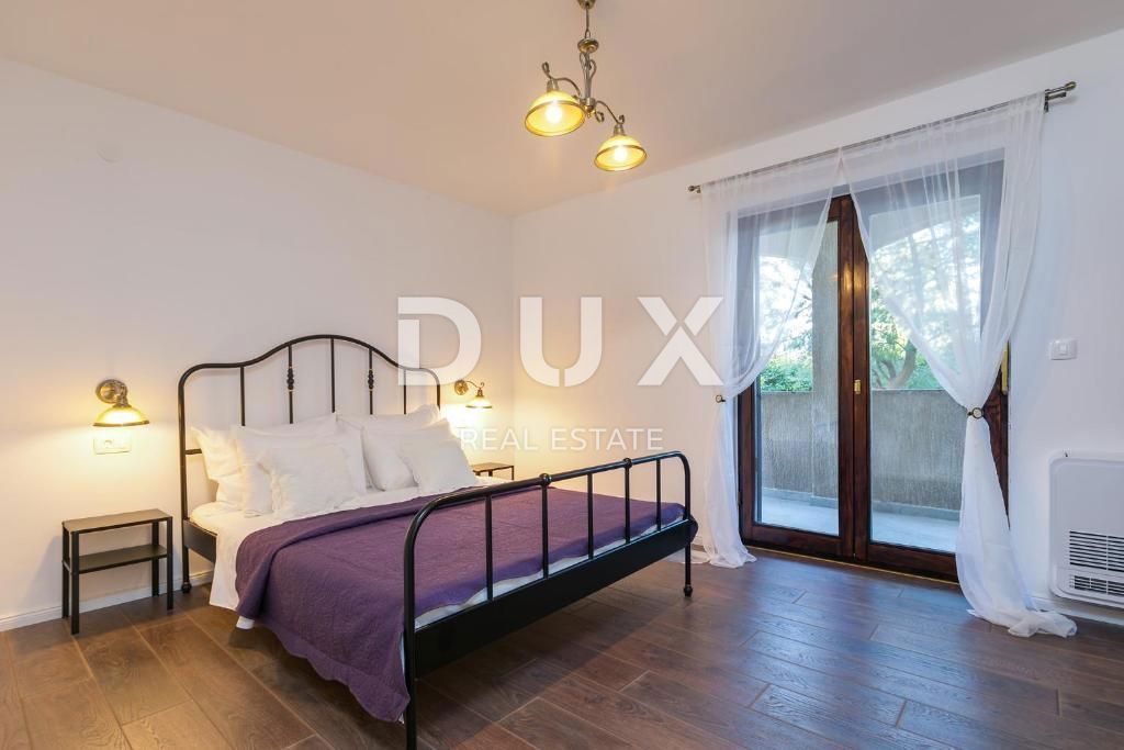 ISTRIA, POREČ - Casa per vacanze con piscina e vista mare