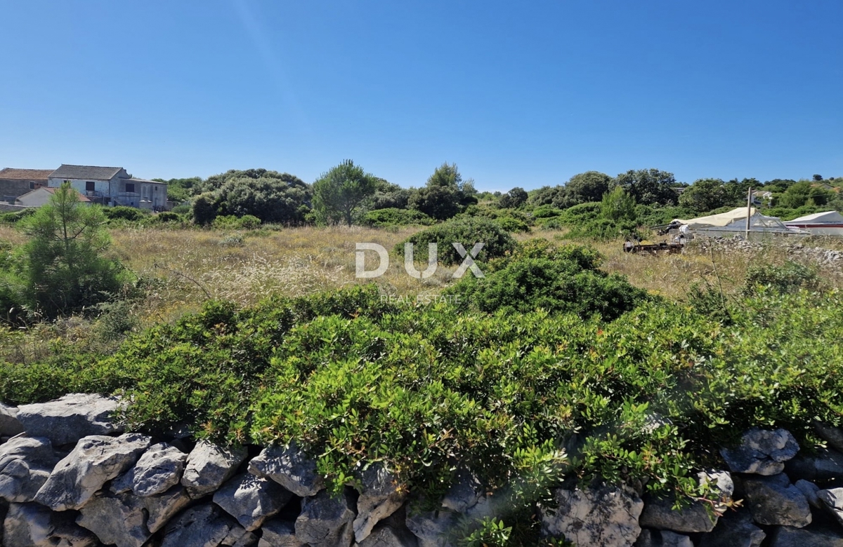 ZADAR, VIR - Terreno edificabile 1337m² - conveniente!