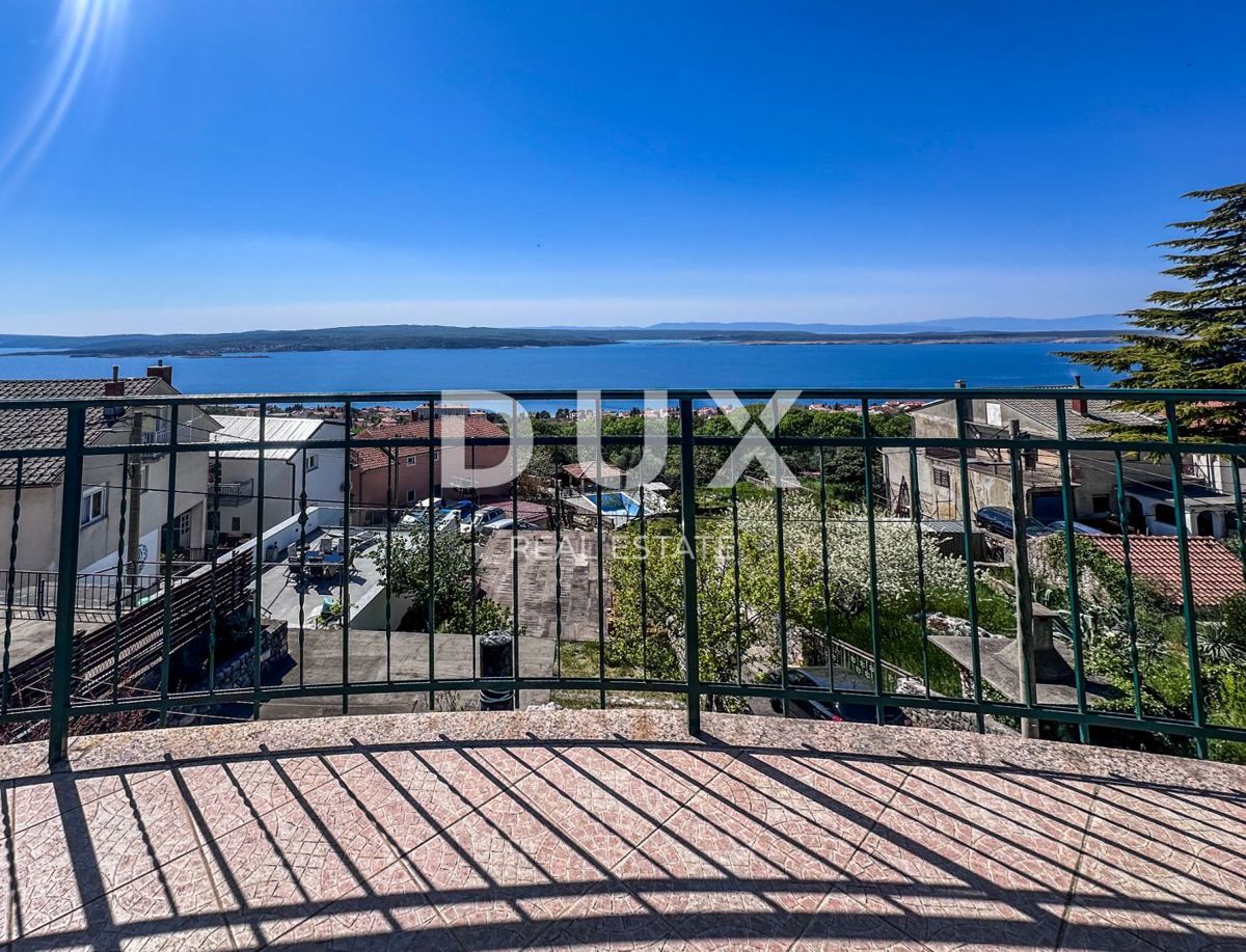 CRIKVENICA - Spaziosa casa con splendida vista sul mare, a 500 m dalla spiaggia