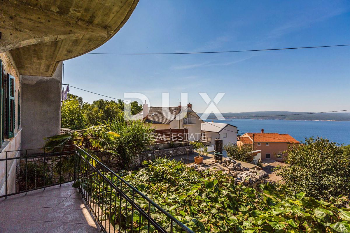 CRIKVENICA - Spaziosa casa con splendida vista sul mare, a 500 m dalla spiaggia