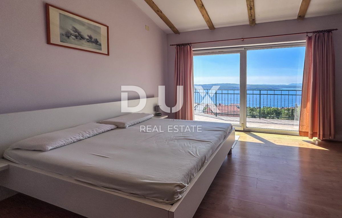 CRIKVENICA - Spaziosa casa con splendida vista sul mare, a 500 m dalla spiaggia