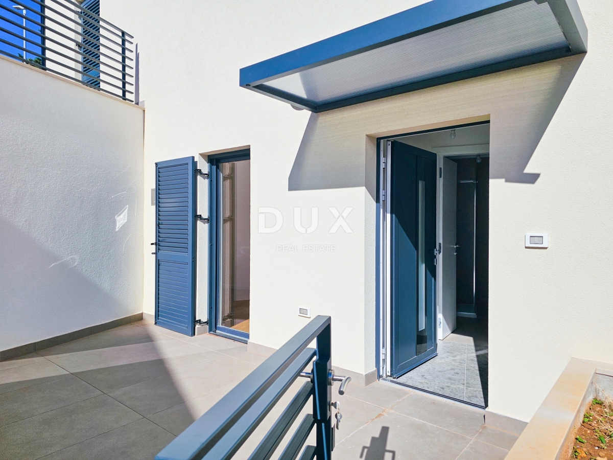 MALI LOŠINJ, CENTRO - Appartamento in un nuovo edificio con posto auto in garage - RARO