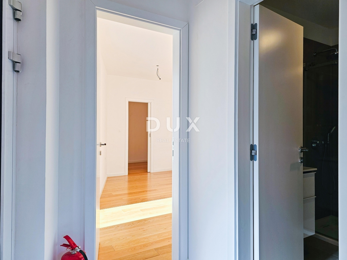 MALI LOŠINJ, CENTRO - Appartamento in un nuovo edificio con posto auto in garage - RARO