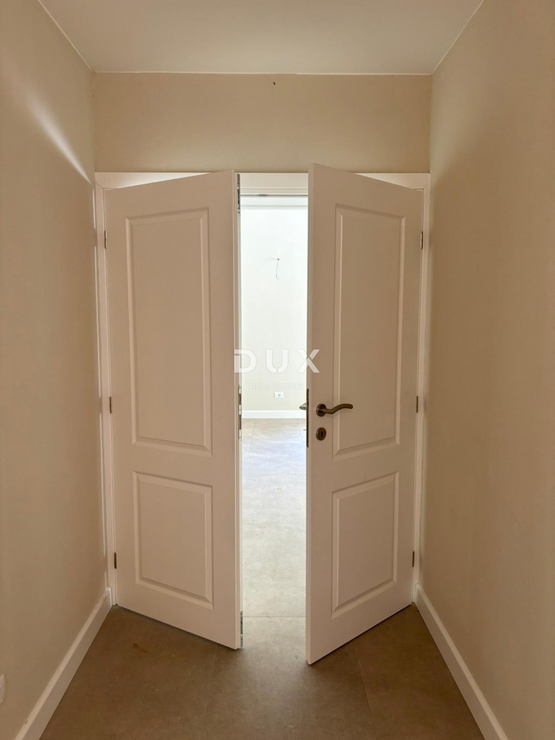 ISTRIA, PAZIN - Magica villa mediterranea con vista sulla natura - nuova costruzione! Stile unico!