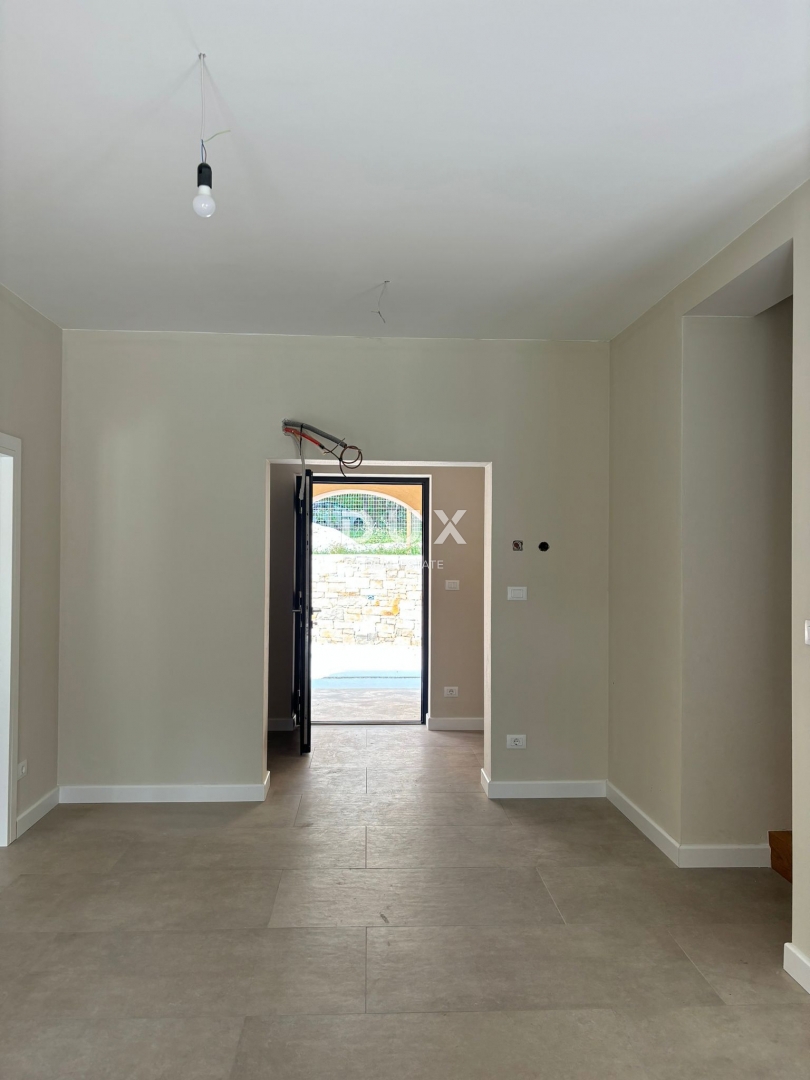 ISTRIA, PAZIN - Magica villa mediterranea con vista sulla natura - nuova costruzione! Stile unico!