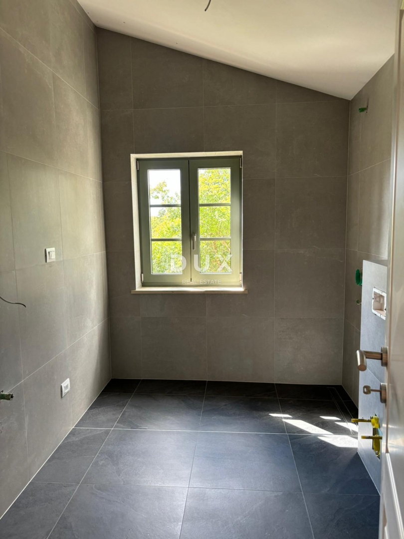 ISTRIA, PAZIN - Magica villa mediterranea con vista sulla natura - nuova costruzione! Stile unico!