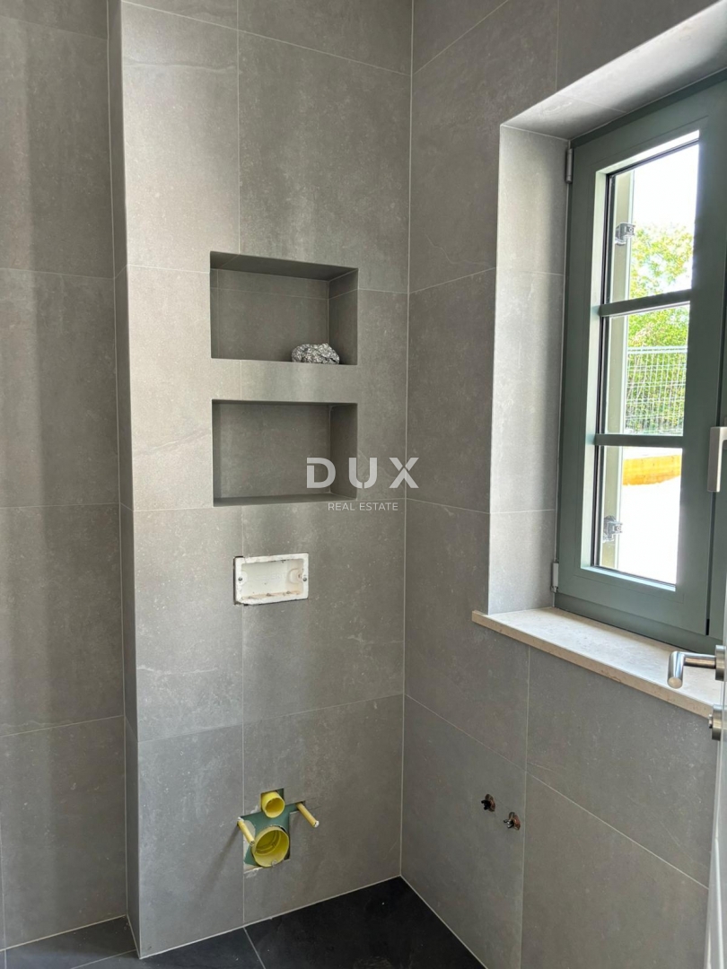 ISTRIA, PAZIN - Magica villa mediterranea con vista sulla natura - nuova costruzione! Stile unico!