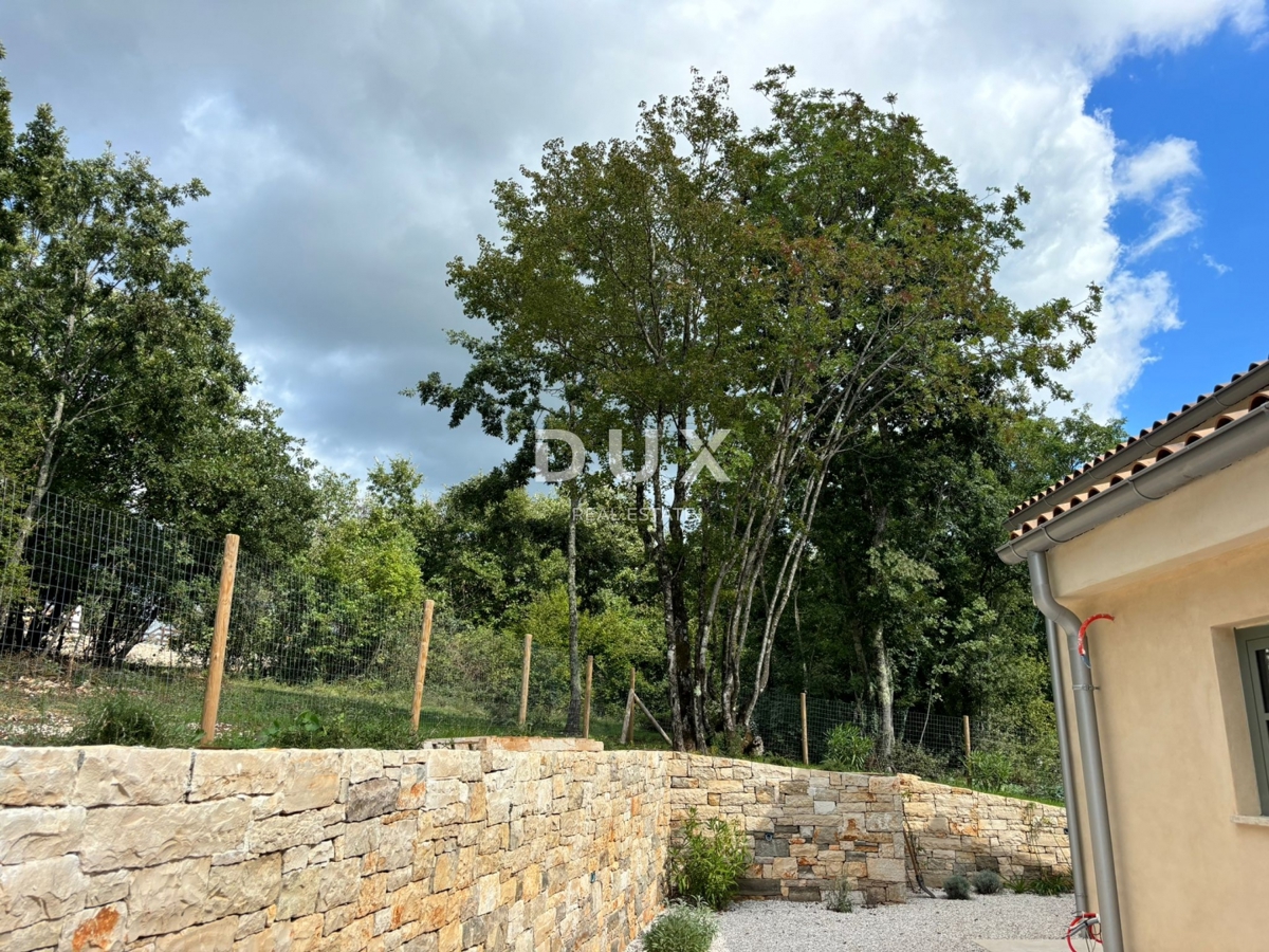 ISTRIA, PAZIN - Magica villa mediterranea con vista sulla natura - nuova costruzione! Stile unico!