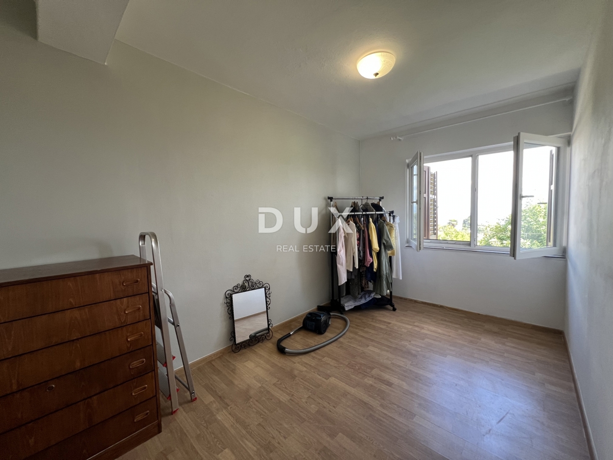 ABBAZIA, LOVRAN - appartamento recentemente ristrutturato di 82 m2, a 500 m dal mare