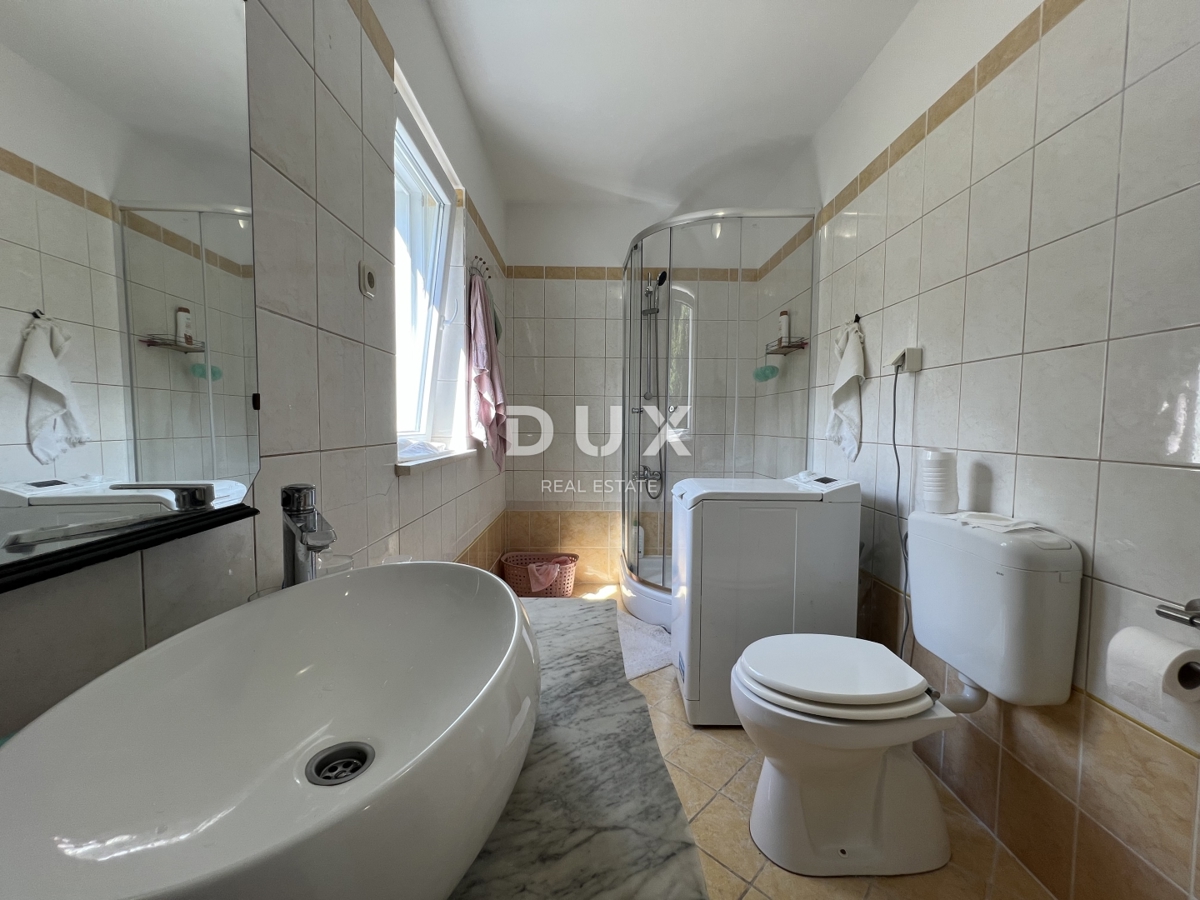 ABBAZIA, LOVRAN - appartamento recentemente ristrutturato di 82 m2, a 500 m dal mare