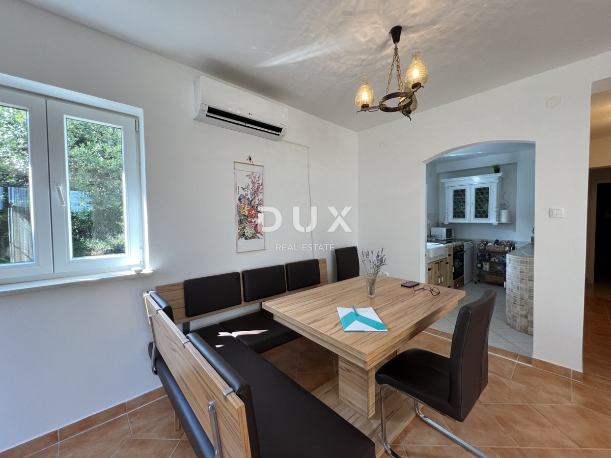 ABBAZIA, LOVRAN - appartamento recentemente ristrutturato di 82 m2, a 500 m dal mare