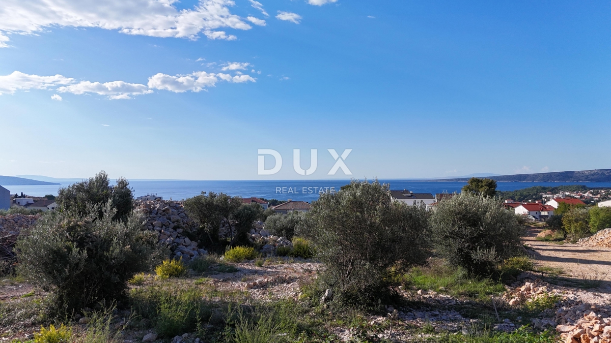 ISOLA DI KRK, CITTÀ DI KRK - Terreno con vista mare 758m2 - OCCASIONE!