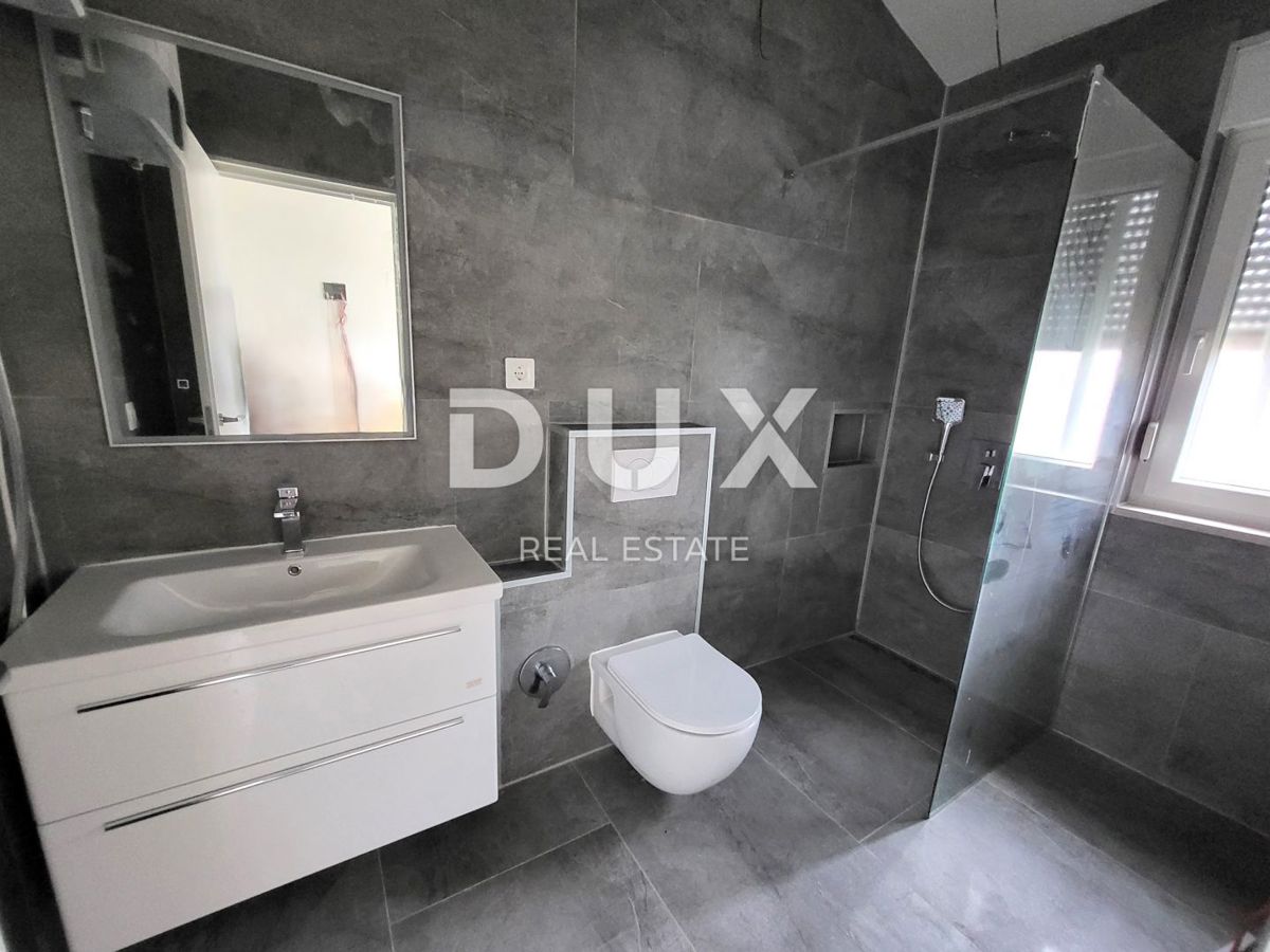 ISTRIA, TINJAN - Casa prefabbricata con piscina 