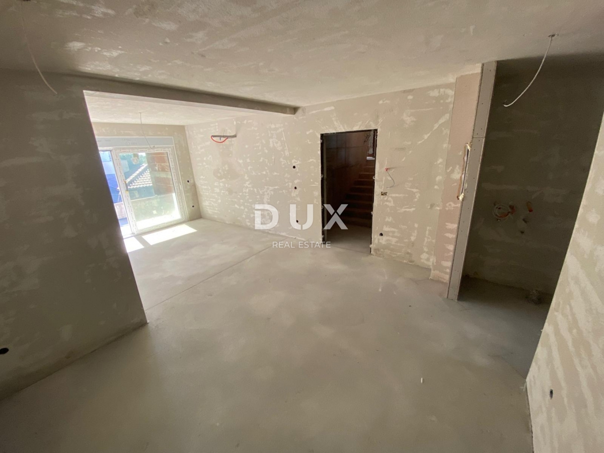 RIJEKA, DRENOVA - esclusivo appartamento in NUOVA COSTRUZIONE al 1° piano con balcone + 2 posti auto! OCCASIONE!