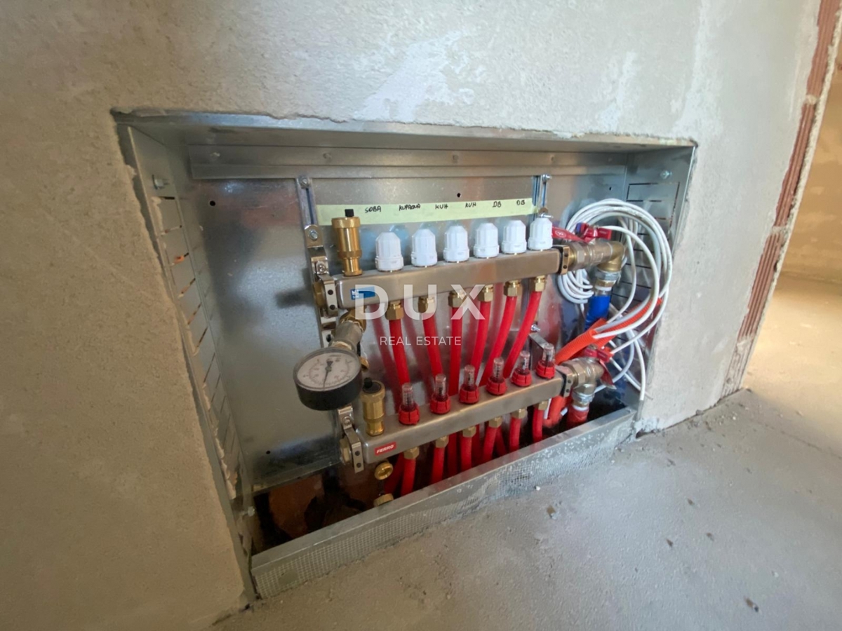 RIJEKA, DRENOVA - esclusivo appartamento in NUOVA COSTRUZIONE al 1° piano con balcone + 2 posti auto! OCCASIONE!