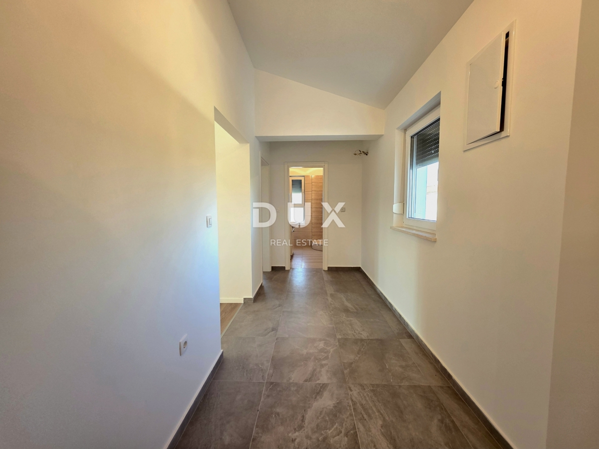 ISTRIA, FAŽANA - Attico con 2 camere da letto e soggiorno a 450 metri dalle spiagge e dal lungomare